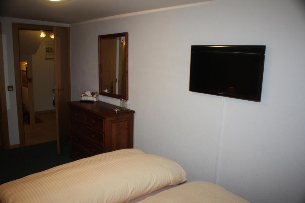 Auberge Communale Bogis Bossey Room photo